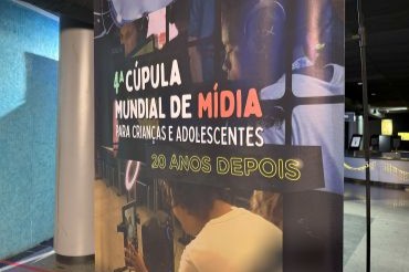 No Rio, MultiRio lança documentário que revisita 20 anos da Cúpula Mundial de Mídia para Crianças e Adolescentes
