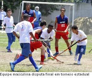Equipe masculina disputa final em torneio estadual