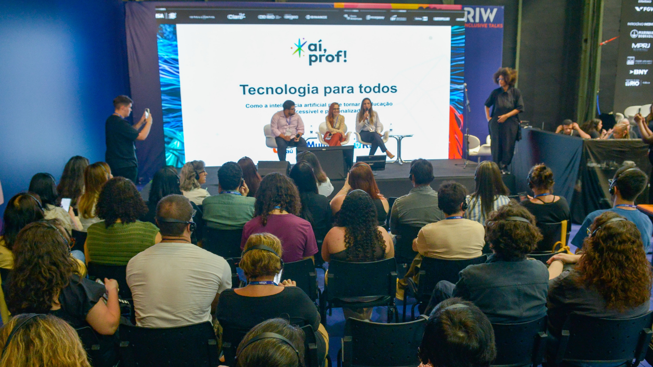 MultiRio apresenta plataforma A&iacute;, Prof! na Rio Innovation Week
